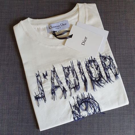 j'adior t shirt|cropped shirt that says dior.